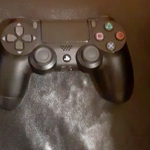 Dualshock 4 controller